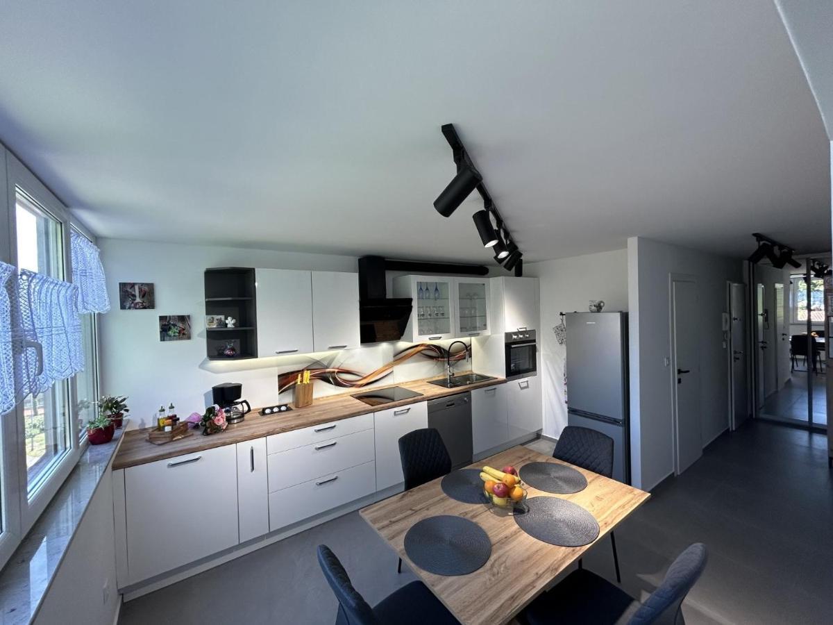 Apartment Toni Lovran Extérieur photo